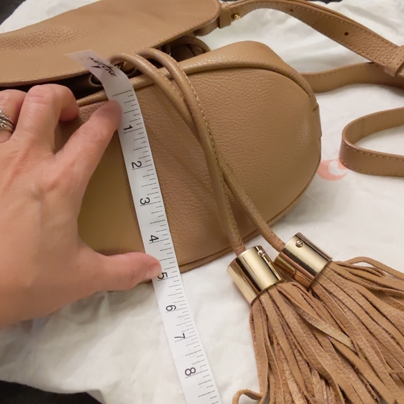 EUC See By Chole Tan Crossbody Bucket Bag - Picture 7 of 8